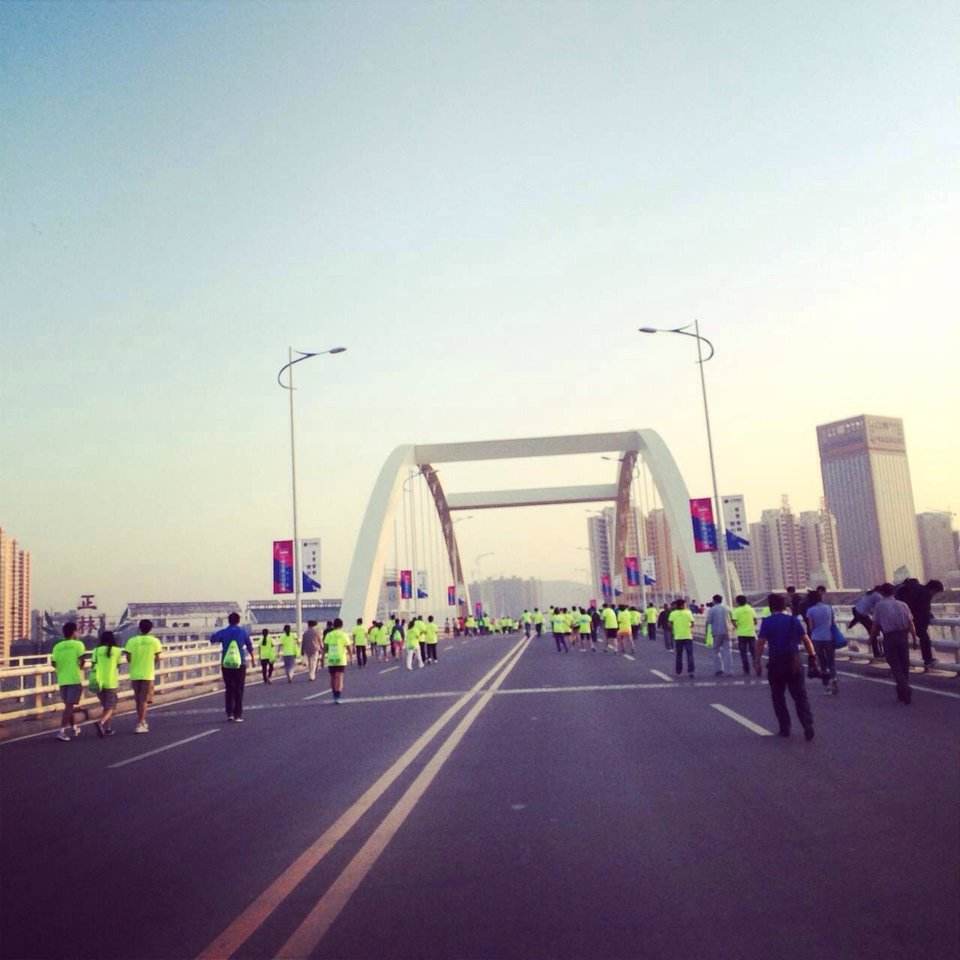 城(chéng)市(shì)奔跑團建