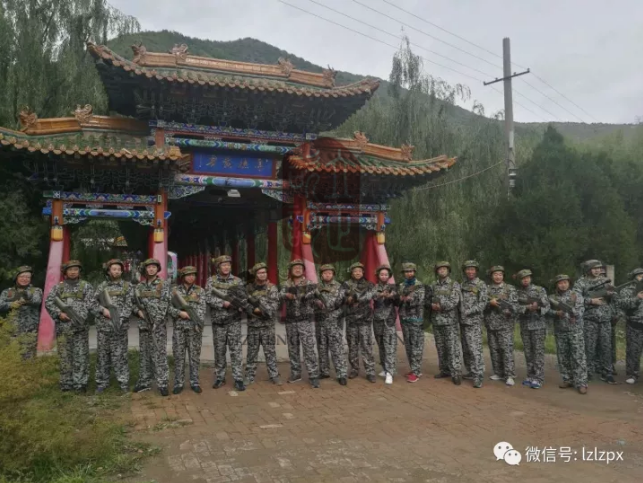 CS真人(rén)對(duì)抗賽