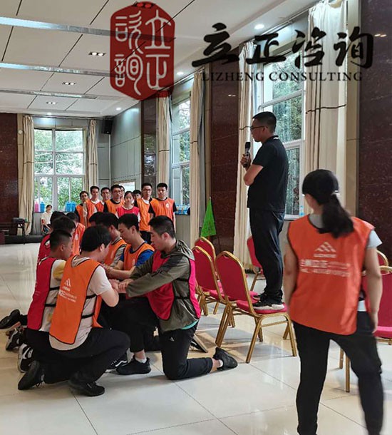 培訓快(kuài)訊培訓時(shí)間(jiān)：8月(yuè)7日(rì)培訓地(dì)點:城(chéng)建培訓中心培訓單位:某集團蘭州公司新入職培訓課程:拓展