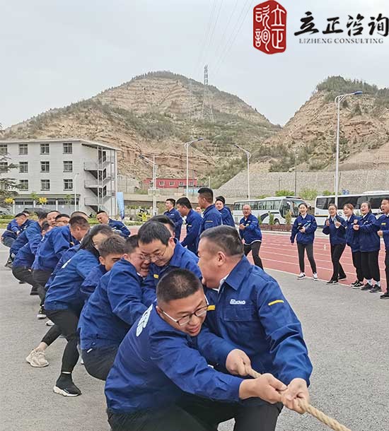 培訓單位:甘肅和(hé)銳德培訓課程:軍事(shì)訓練